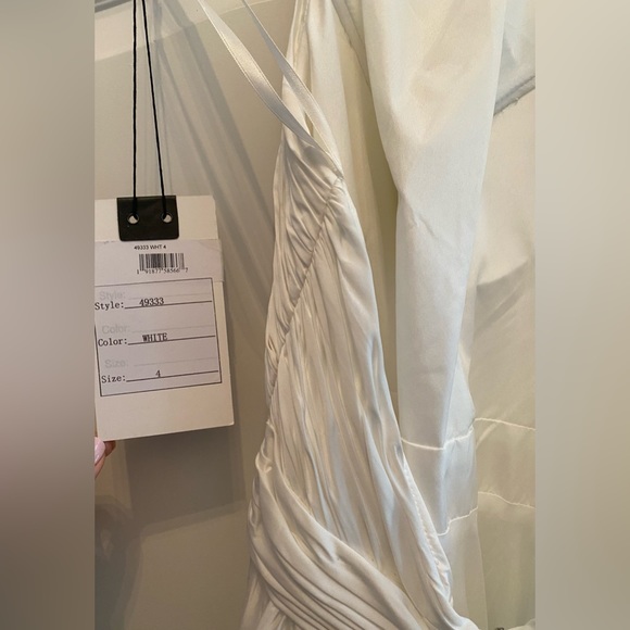 Mac Duggar Chiffon Halter Gown White - Picture 7 of 13